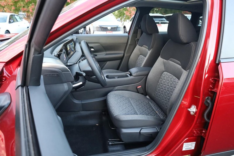 Nissan Kicks Vehicle Image 10