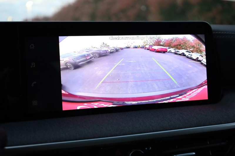 Nissan Kicks Vehicle Image 14