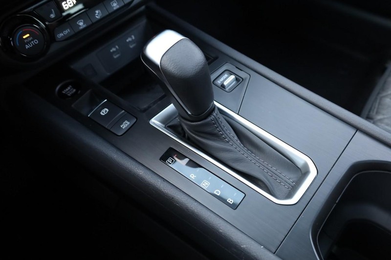 Nissan Kicks Vehicle Image 18