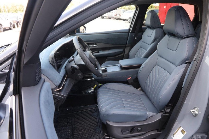 Nissan ARIYA Vehicle Image 09