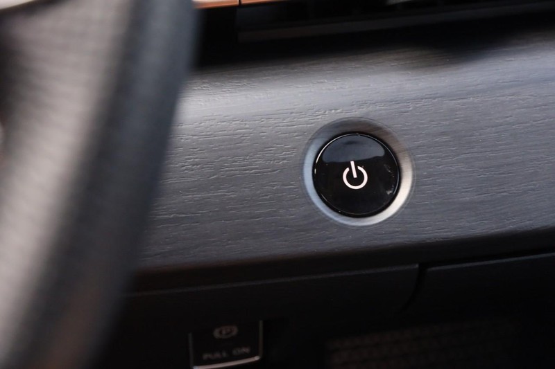 Nissan ARIYA Vehicle Image 15