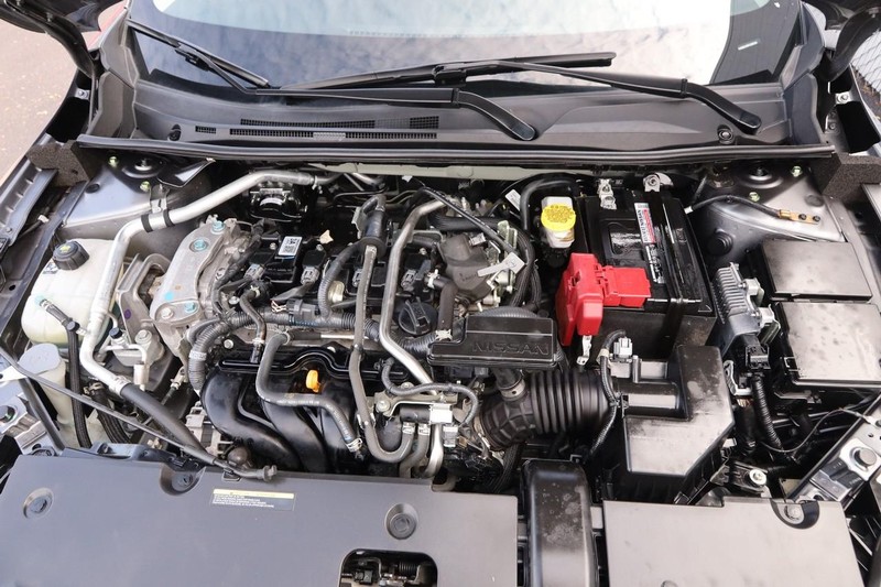 Nissan Sentra Vehicle Image 25