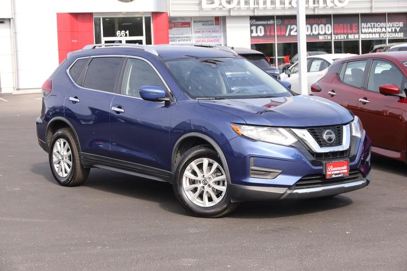 Nissan Rogue Vehicle Image 02
