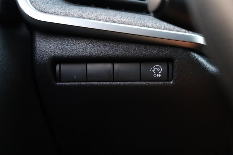 Nissan Kicks Vehicle Image 19