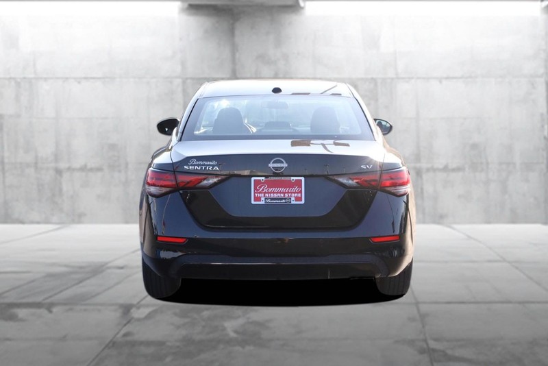 Nissan Sentra Vehicle Image 06