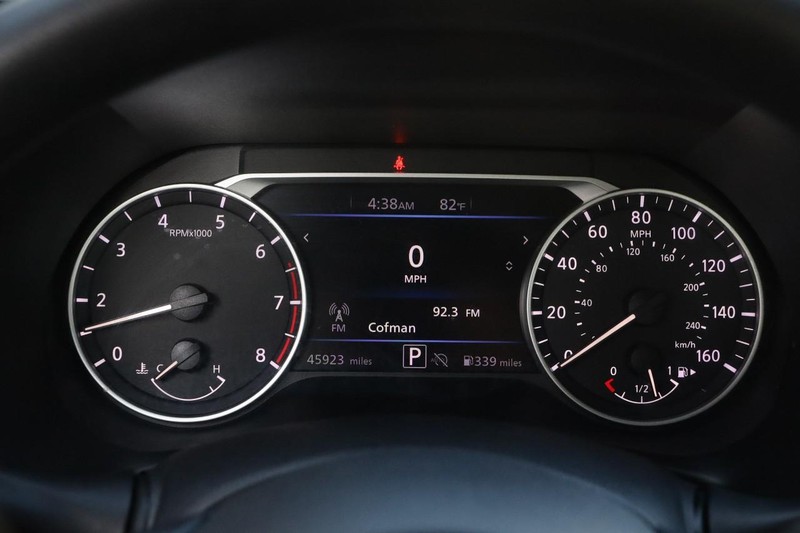 Nissan Sentra Vehicle Image 13