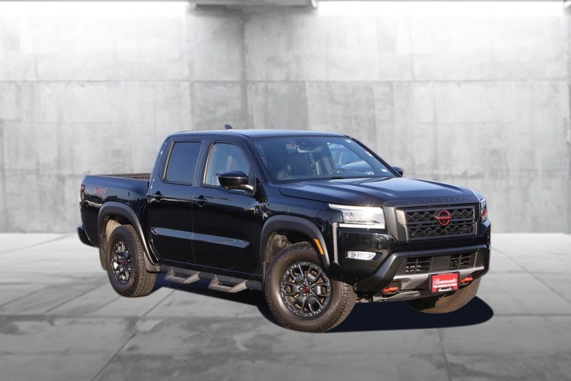 Nissan Frontier Vehicle Image 02
