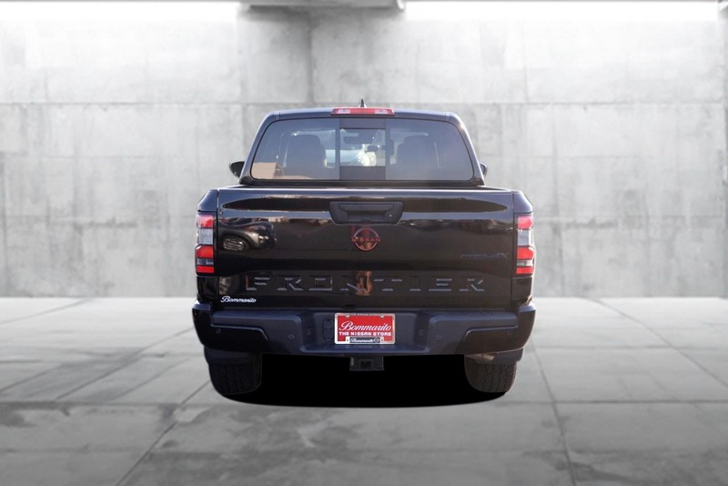 Nissan Frontier Vehicle Image 06