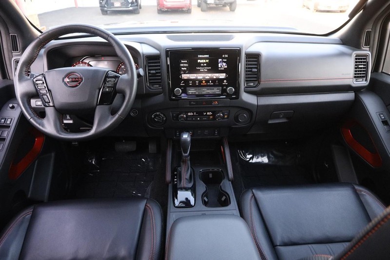 Nissan Frontier Vehicle Image 22