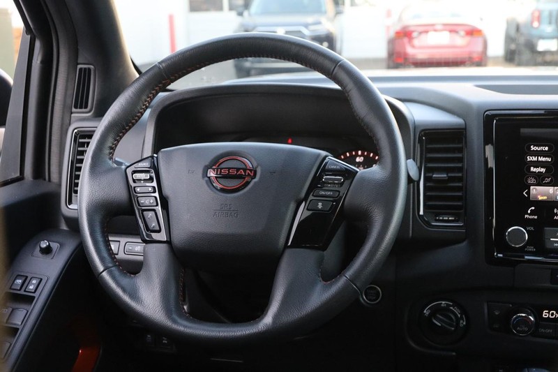 Nissan Frontier Vehicle Image 24