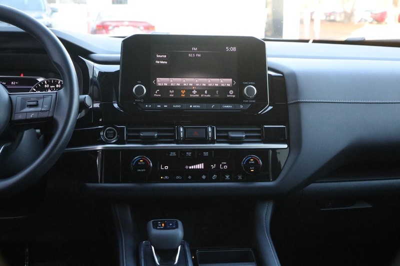Nissan Pathfinder Vehicle Image 22