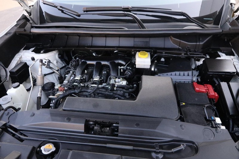 Nissan Pathfinder Vehicle Image 25