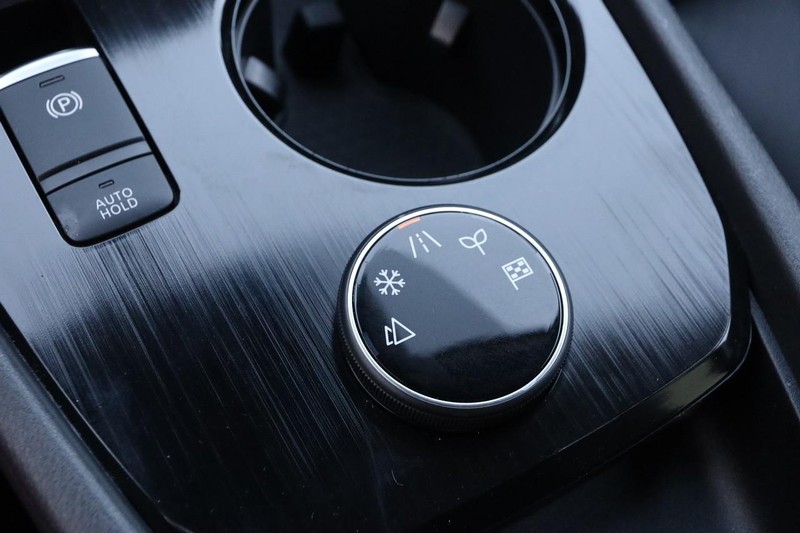 Nissan Rogue Vehicle Image 20