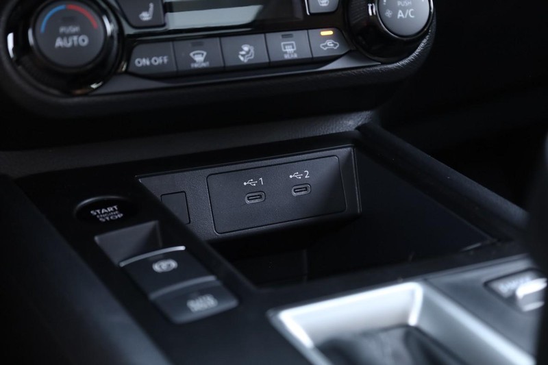 Nissan Kicks Vehicle Image 17