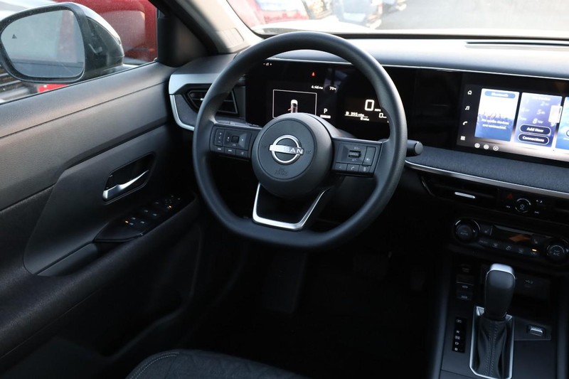 Nissan Kicks Vehicle Image 25