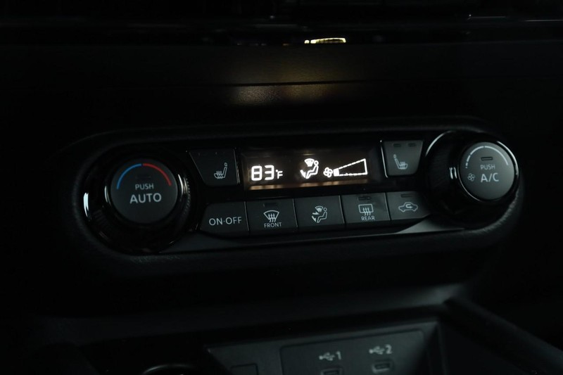 Nissan Kicks Vehicle Image 14