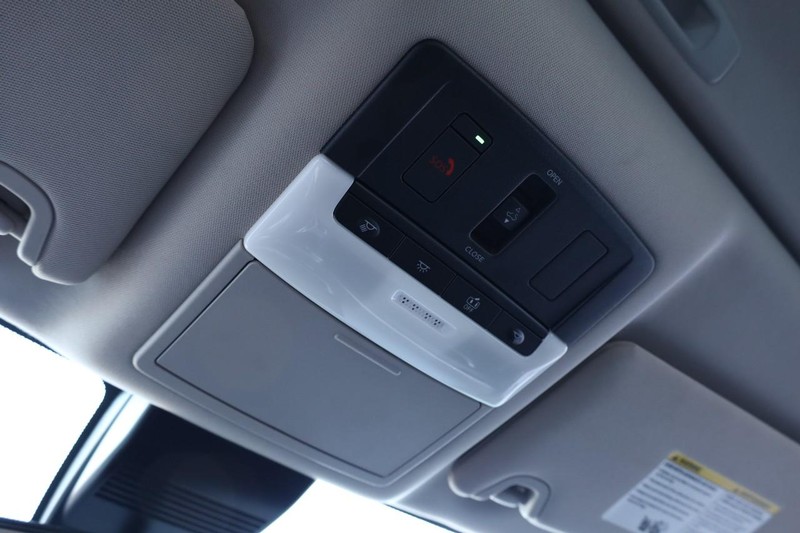 Nissan Altima Vehicle Image 18