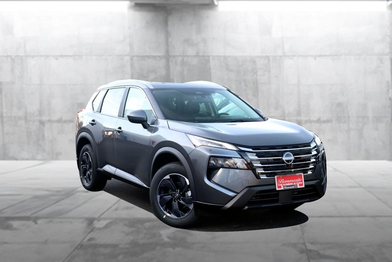 Nissan Rogue Vehicle Image 02