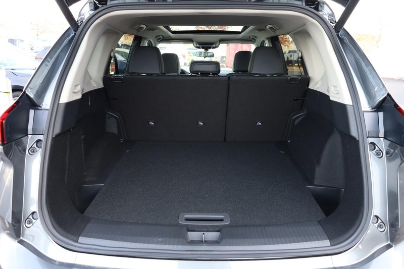 Nissan Rogue Vehicle Image 07