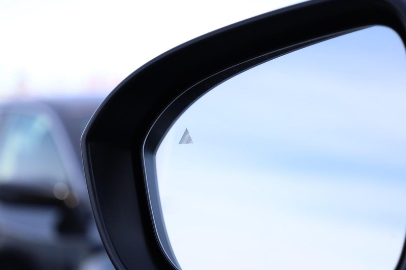 Nissan Rogue Vehicle Image 21