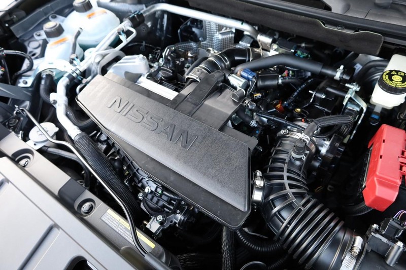 Nissan Rogue Vehicle Image 28