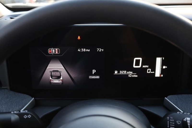 Nissan Kicks Vehicle Image 10