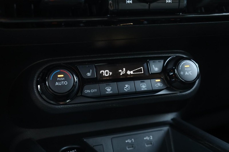 Nissan Kicks Vehicle Image 14