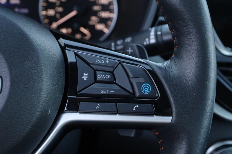 Nissan Altima Vehicle Image 13