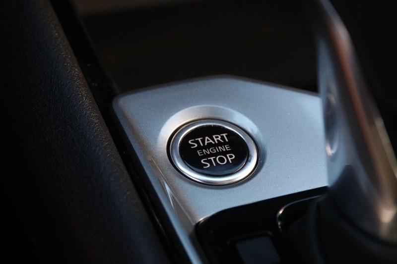 Nissan Altima Vehicle Image 17