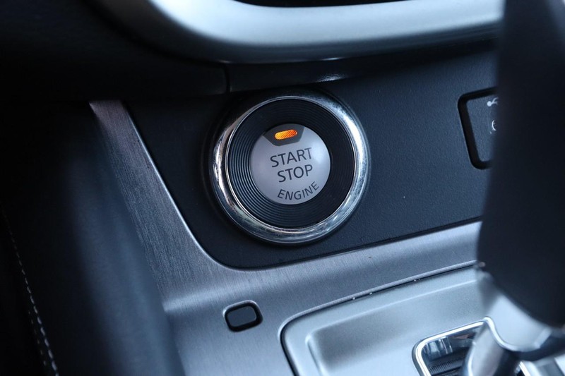 Nissan Murano Vehicle Image 14