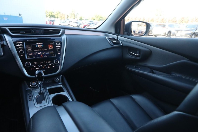 Nissan Murano Vehicle Image 24