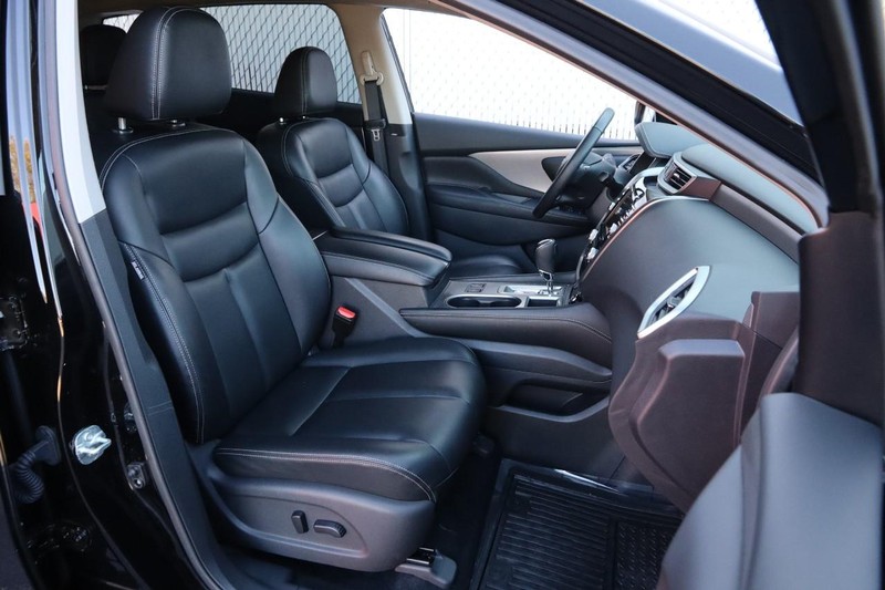 Nissan Murano Vehicle Image 25