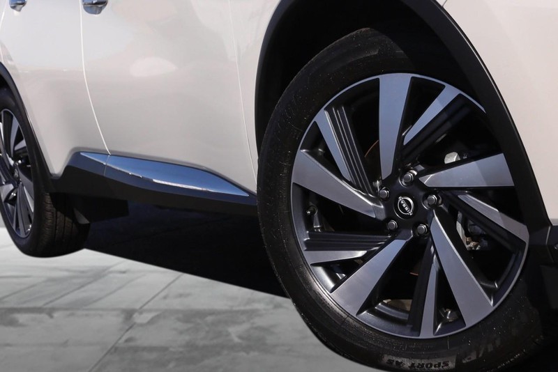 Nissan Murano Vehicle Image 03