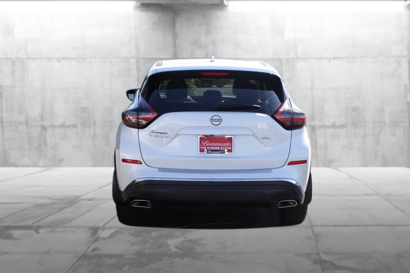 Nissan Murano Vehicle Image 06