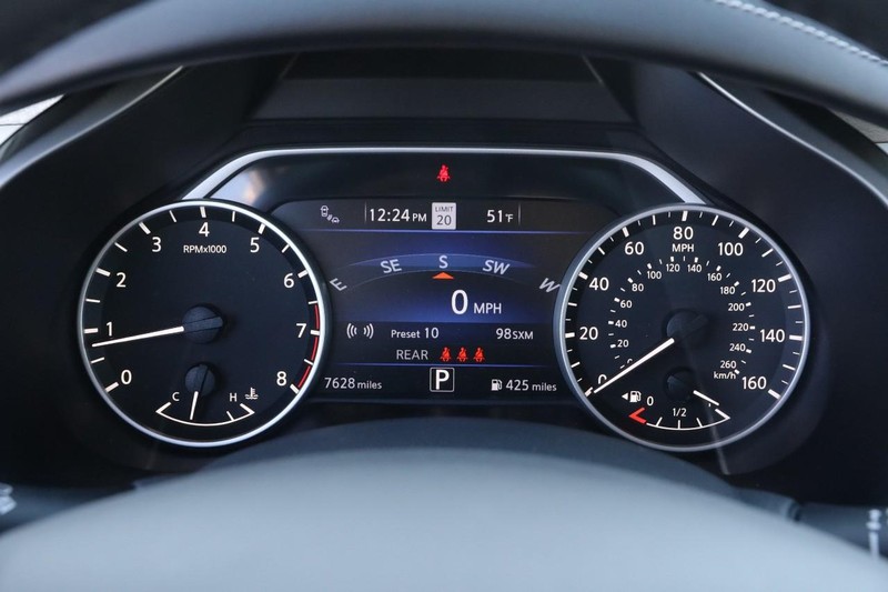 Nissan Murano Vehicle Image 15