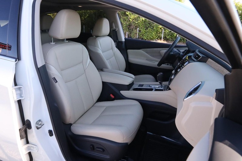 Nissan Murano Vehicle Image 27