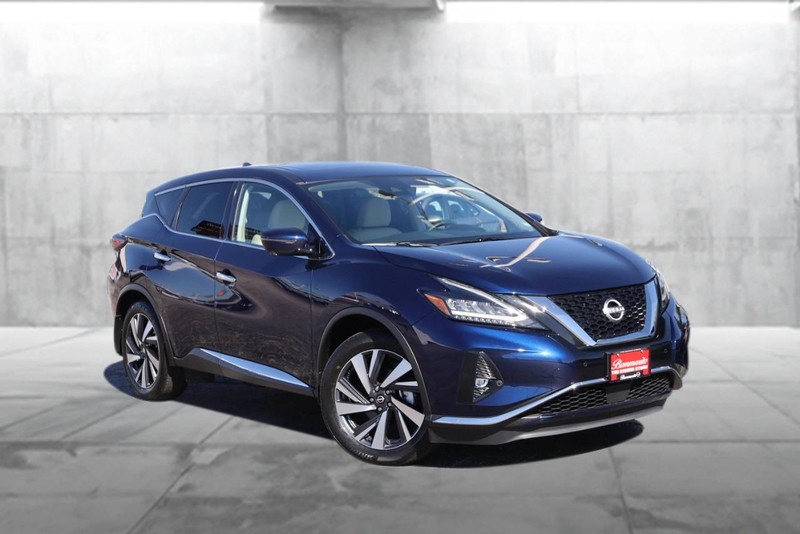 Nissan Murano Vehicle Image 02