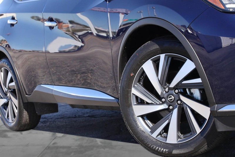 Nissan Murano Vehicle Image 03