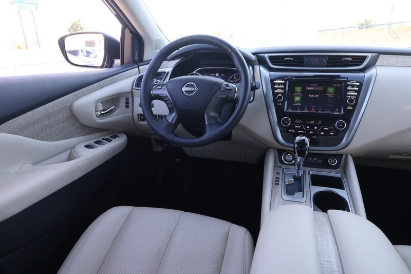 Nissan Murano Vehicle Image 23