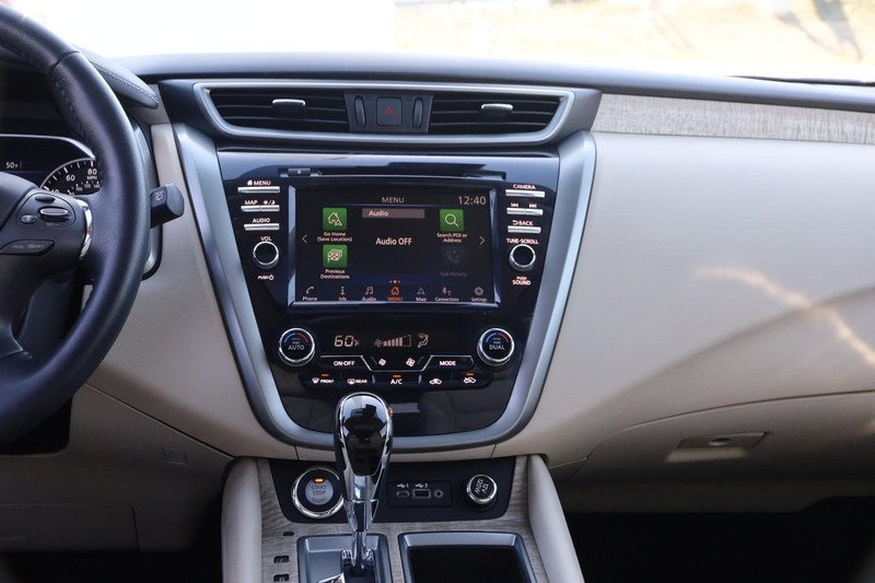 Nissan Murano Vehicle Image 25