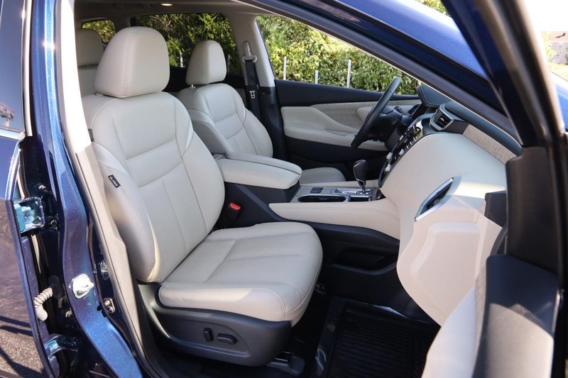 Nissan Murano Vehicle Image 27