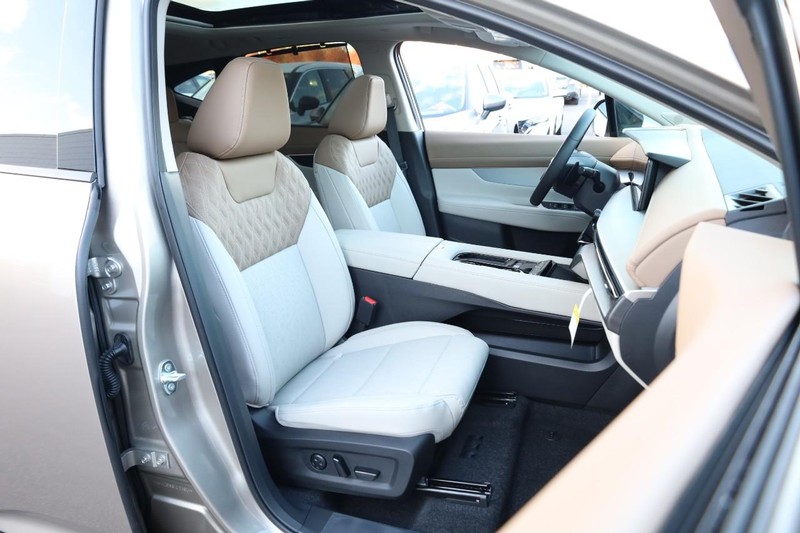 Nissan Murano Vehicle Image 31