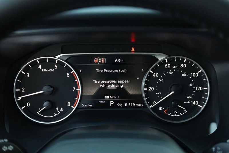 Nissan Rogue Vehicle Image 10