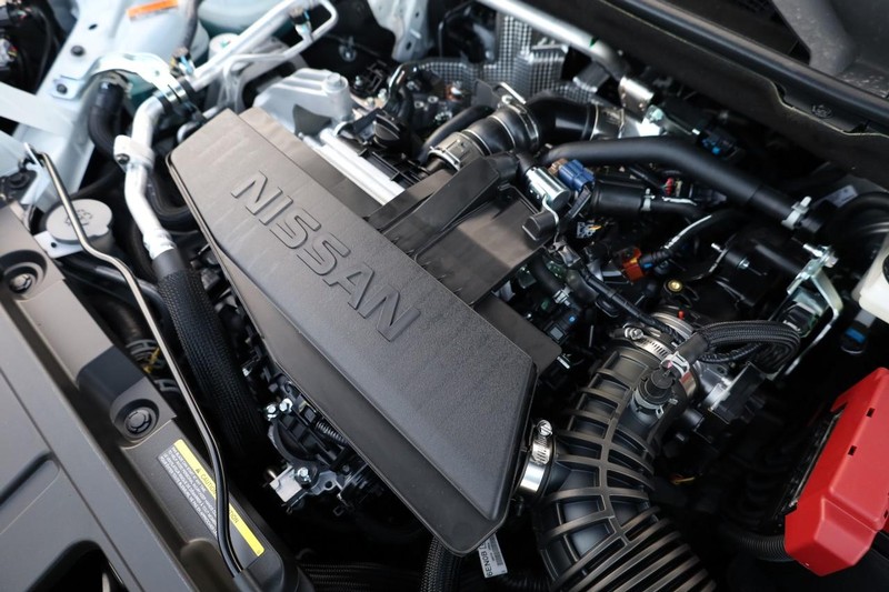 Nissan Rogue Vehicle Image 25