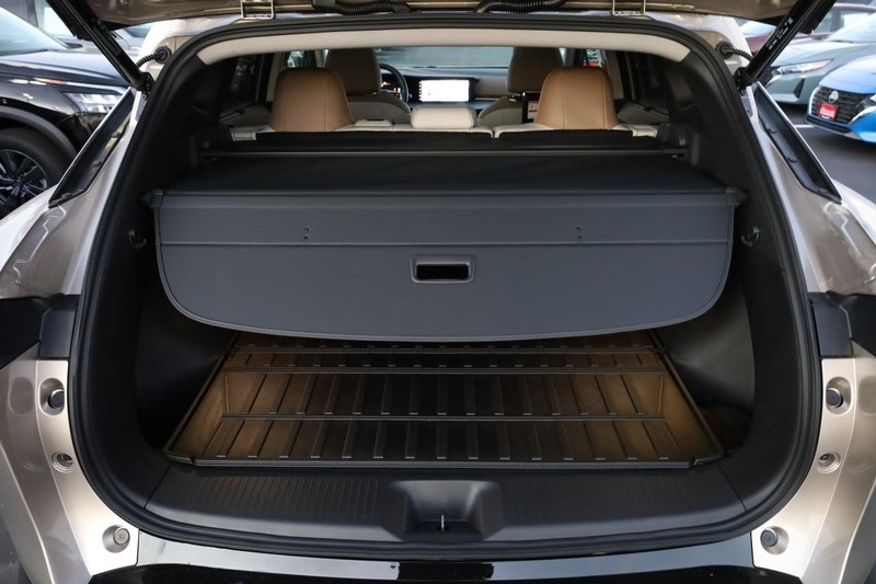 Nissan Murano Vehicle Image 08