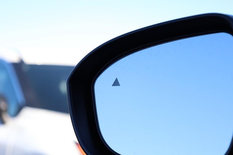 Nissan Rogue Vehicle Image 23