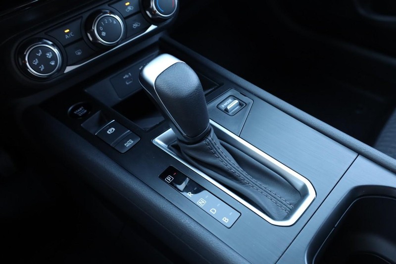 Nissan Kicks Vehicle Image 16