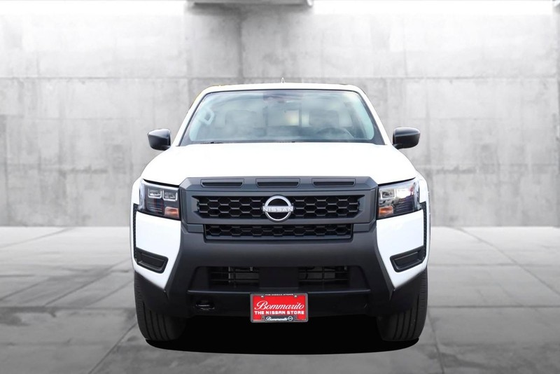 Nissan Frontier Vehicle Image 04