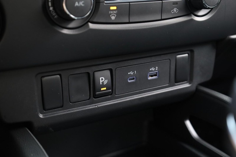 Nissan Frontier Vehicle Image 14