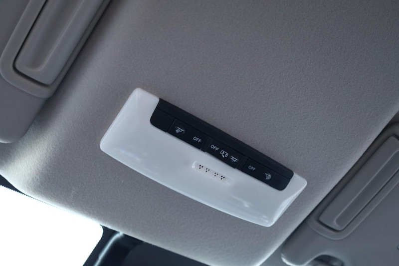 Nissan Versa Vehicle Image 16